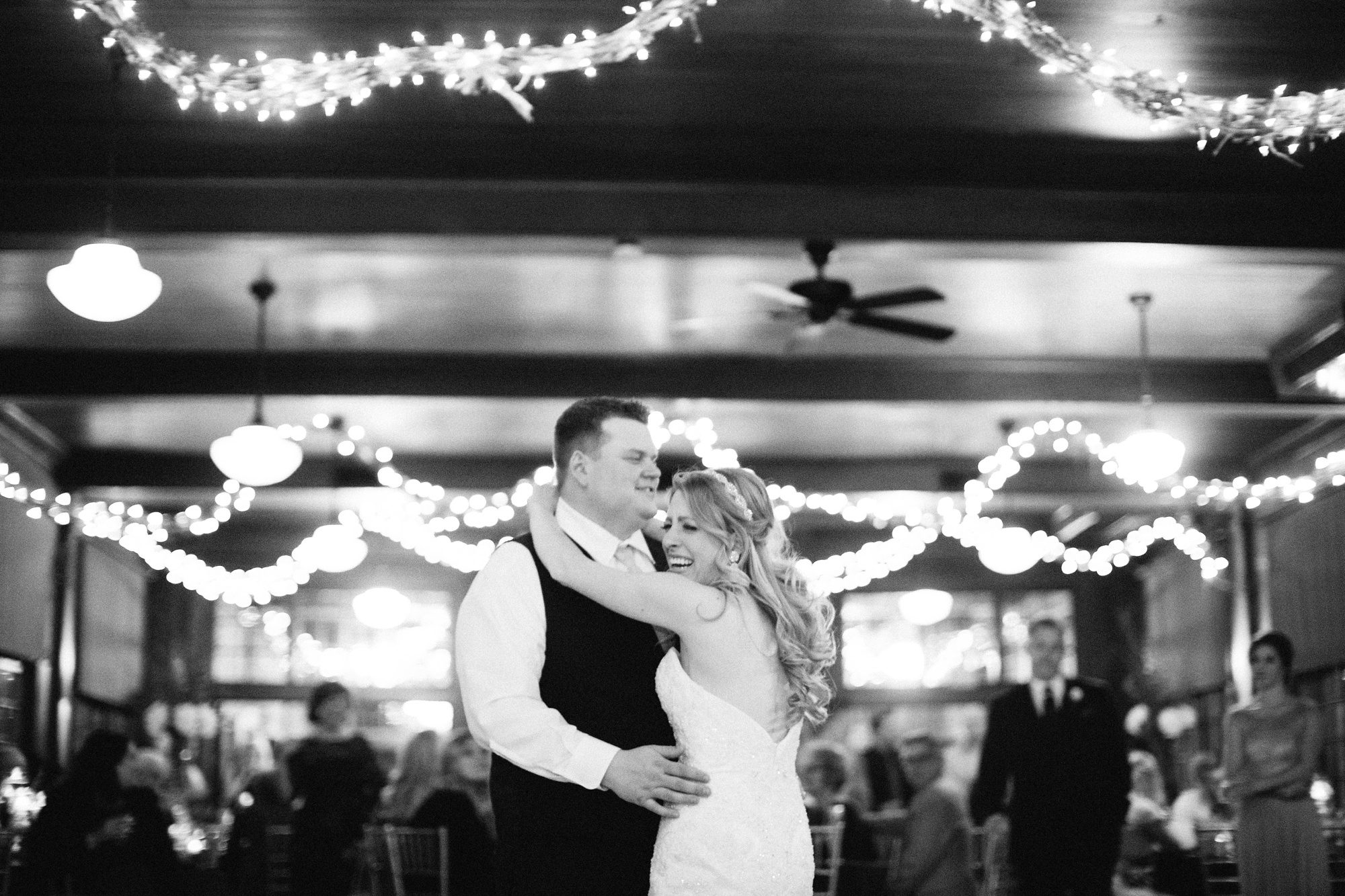 Tessa Tillett Photography bride and groom portraits midwest weddings_0437.jpg